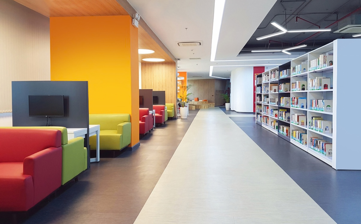 Bàn ghế thư viện – Không gian học tập hiện đại và tiện nghi