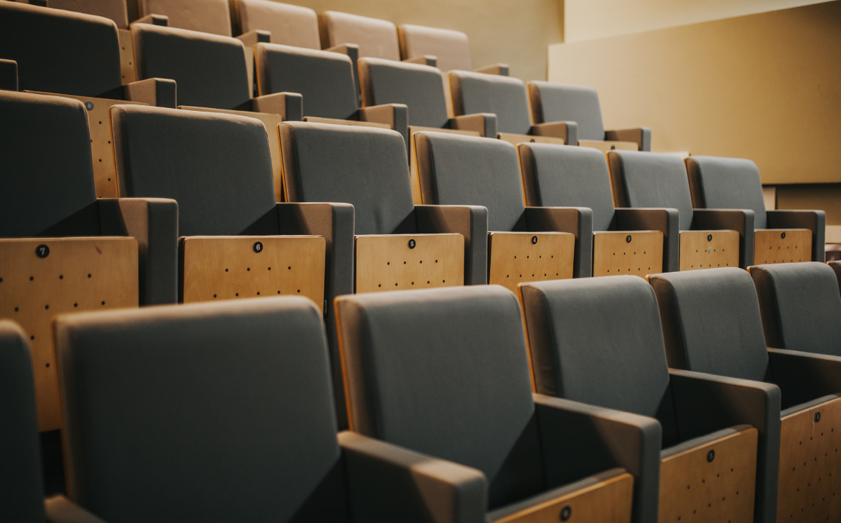 Ghế hội trường – Thiết kế tiêu chuẩn cho hội trường và trung tâm sự kiện