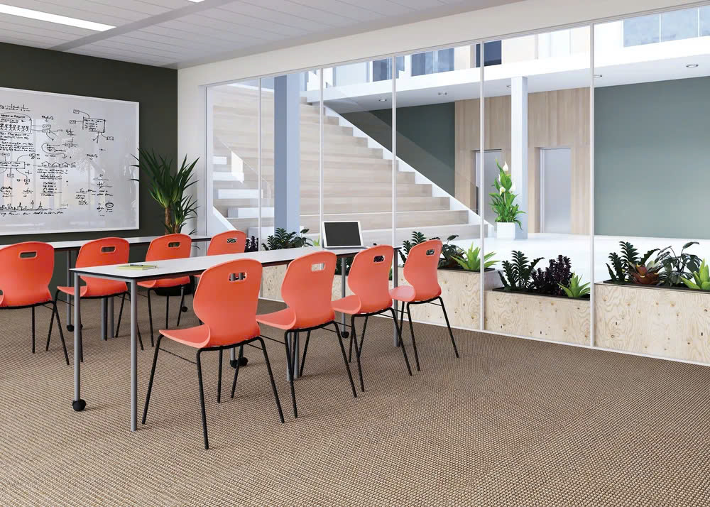 ARC 4-Leg Chair with Brace