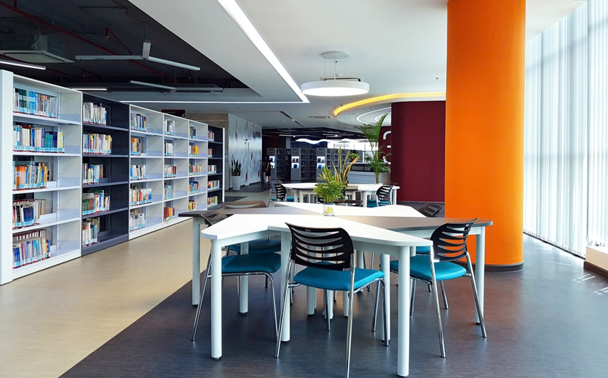 bàn ghế thư viện