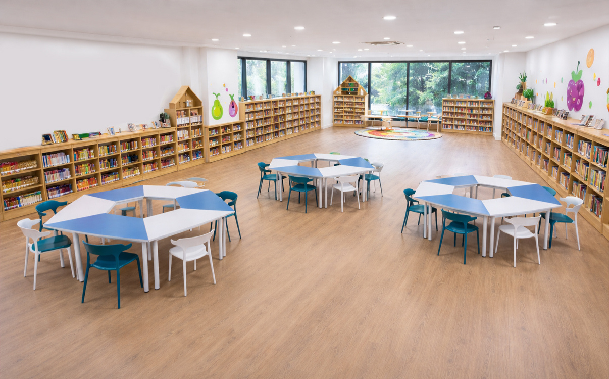 Bàn ghế thư viện tiểu học