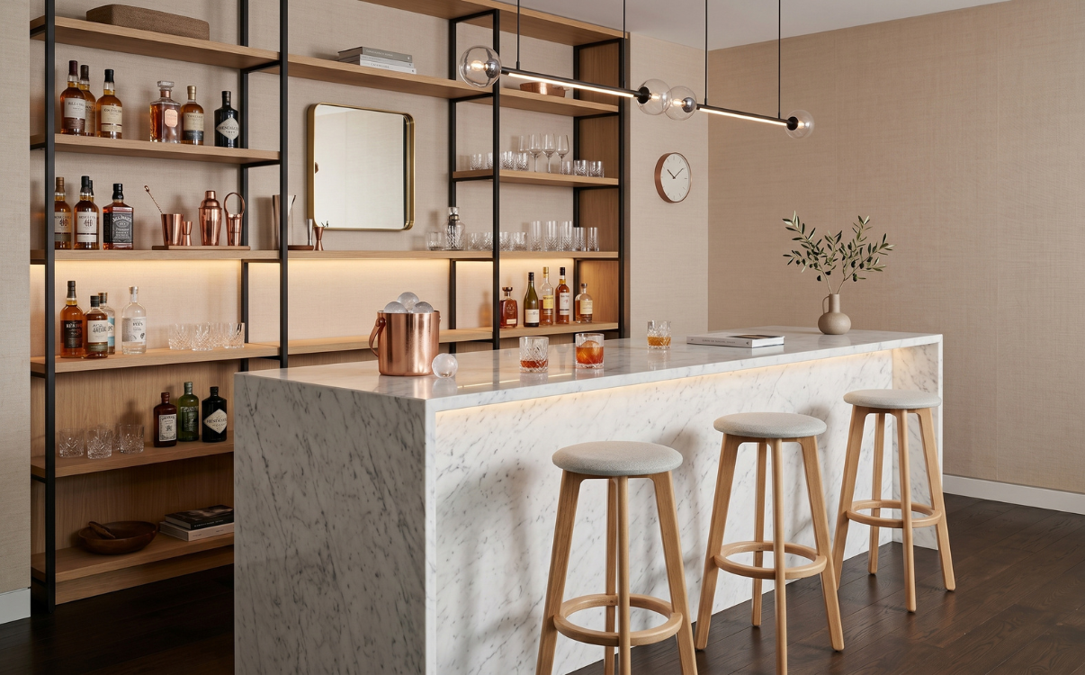 Bố trí ghế đôn trong quầy bar gia đình