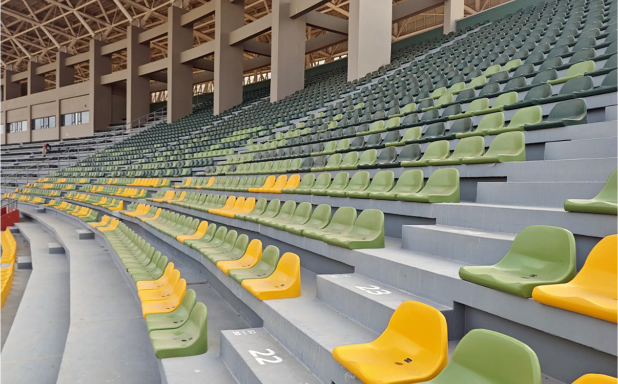 hế ngồi tốt sẽ giúp hạn chế cảm giác khó chịu, chật chội và thiếu ổn định. Điều này không chỉ tạo thiện cảm với khán giả phổ thông mà còn giúp nâng cao chất lượng phục vụ đối với khách mời, đại biểu và các nhóm người dùng đặc biệt.