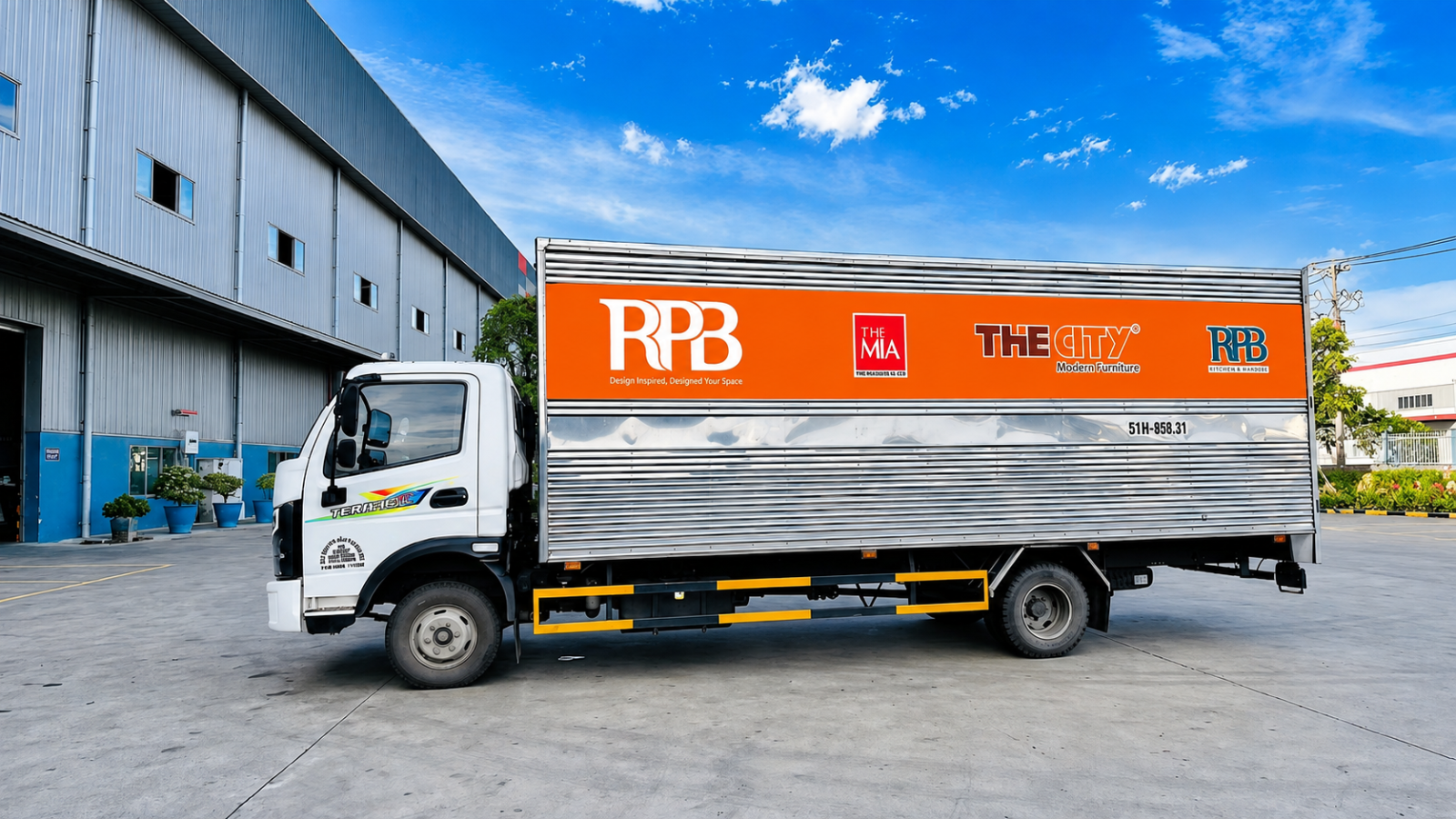 RPB Education & Public cung cấp bàn ghế gỗ an toàn, đạt chuẩn E0–E1 cho VAS