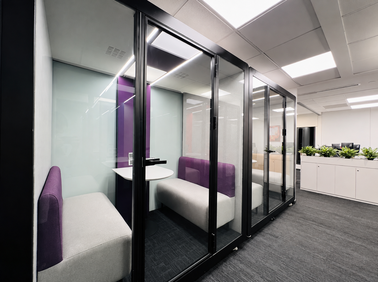 Sản xuất Phonebooth trực tiếp tại nhà máy RPB Education & Public