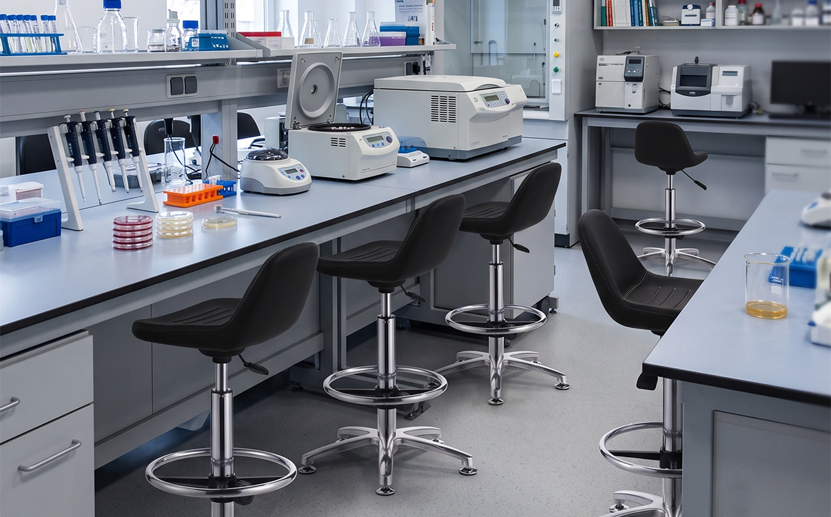 Những phòng lab nào không cần mặc định sử dụng ghế ESD
