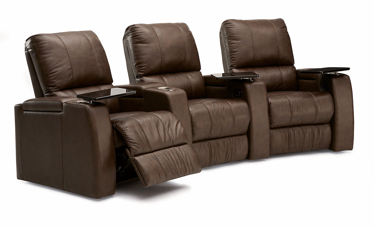 Ghế rạp chiếu phim tại nhà Gisborne