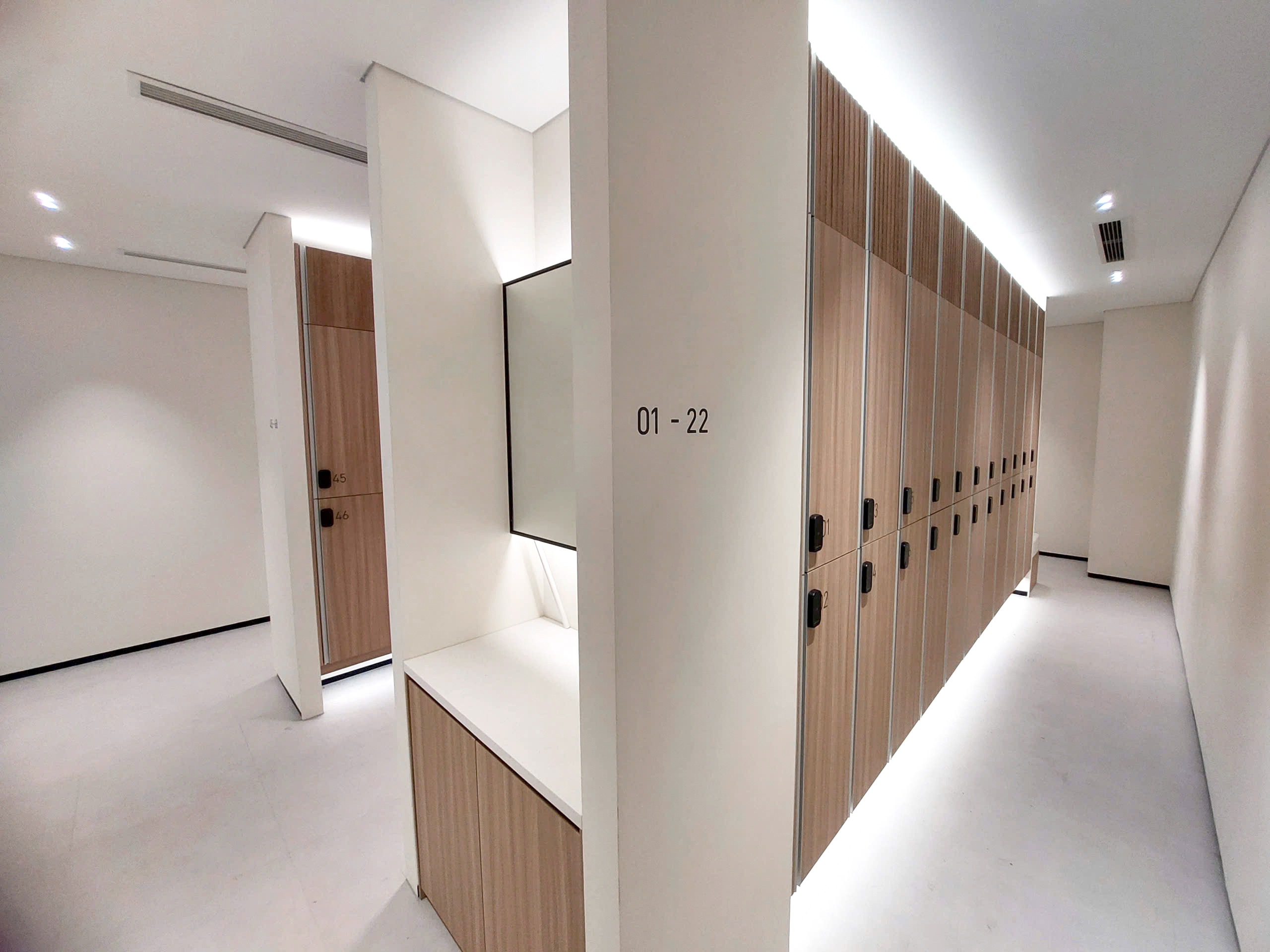 Hospital locker2