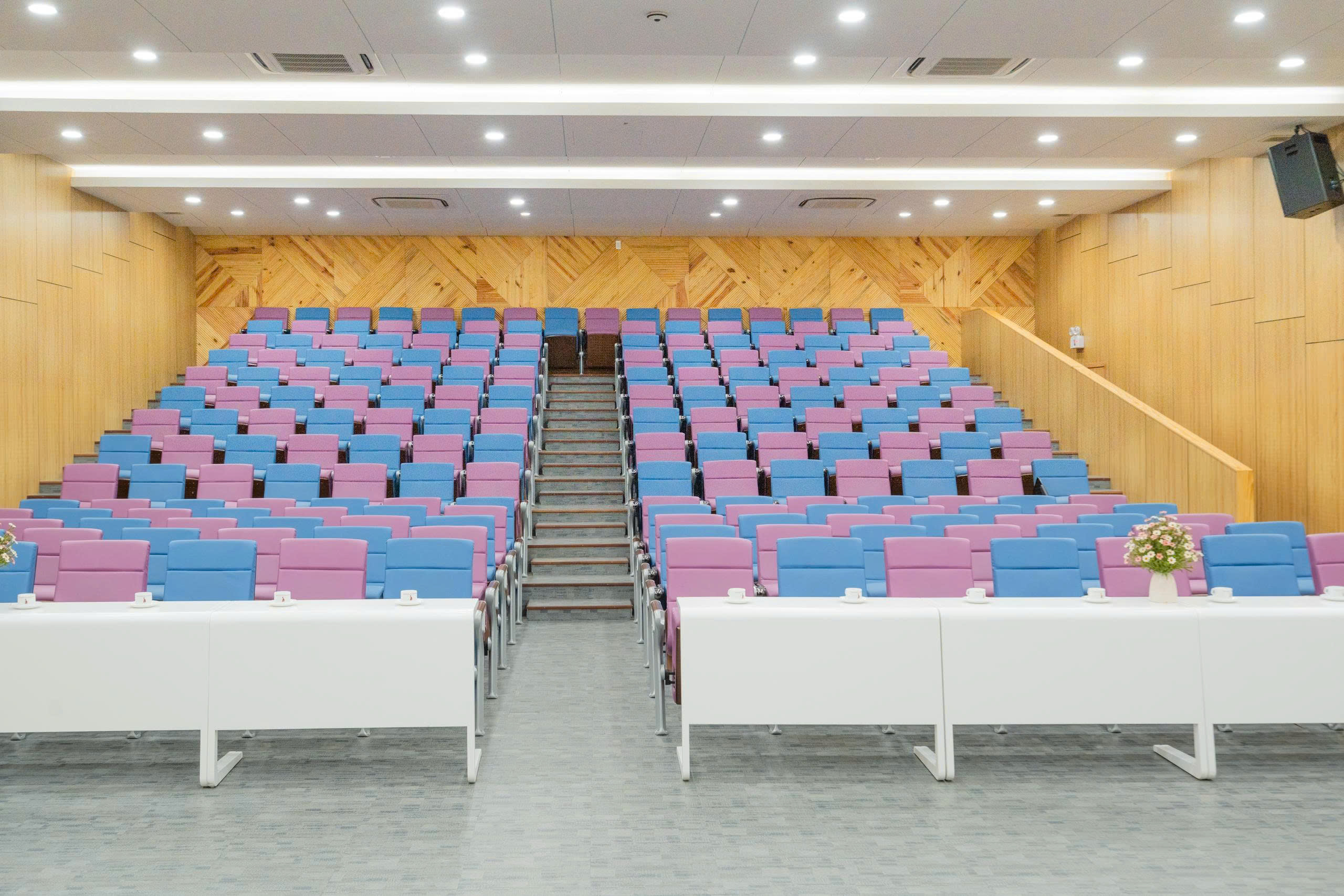 Project: Auditorium at Dong Nai University of Technology